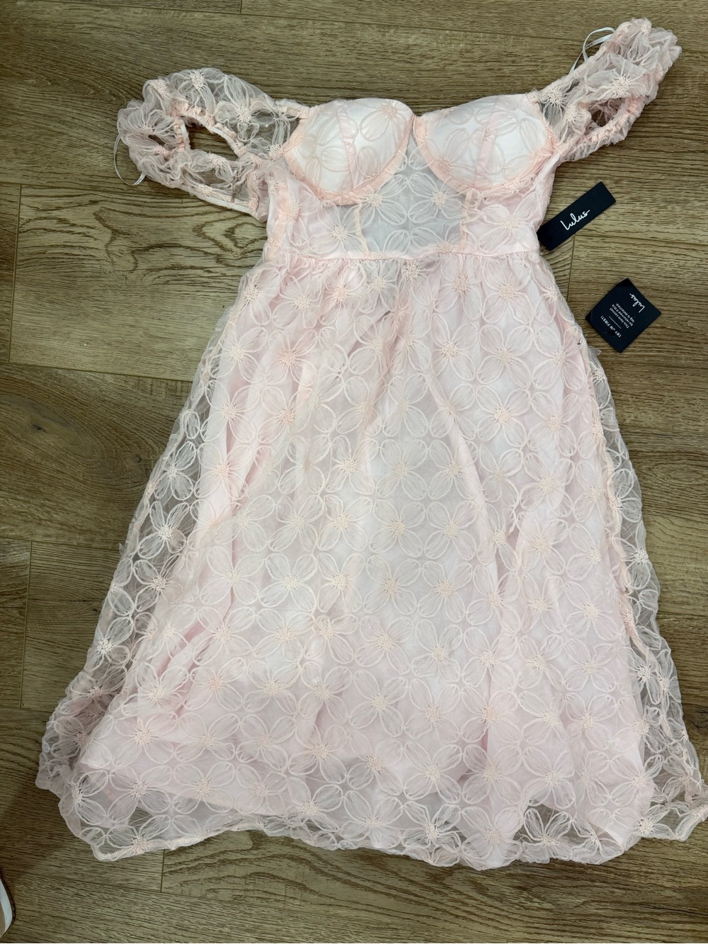 Lulu's Pale Pink Floral Lace Dress